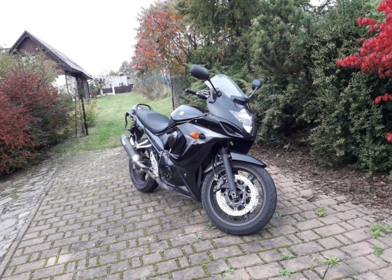 Suzuki GSX 650F, 2013, 29100, kufer Givi, LeoVince, USB