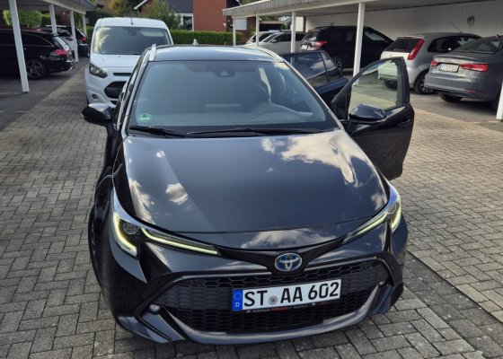 Toyota Corolla Touring Sports 2.0 I Hybrida ,196 KM (2021)