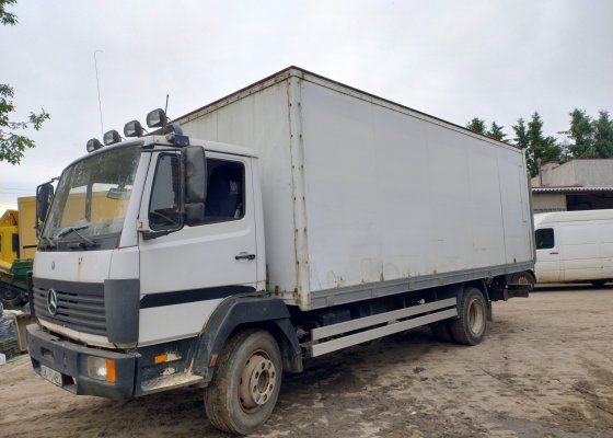 Auto ciężarowe Mercedes 1117, 1997r